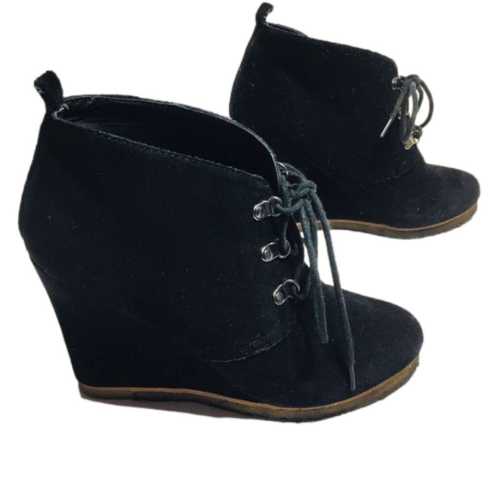 Steve Madden suede leather‎ wedge ankle boots